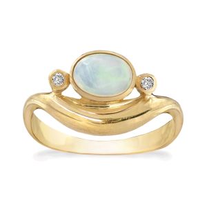 Elegant Opal Gouden Ring met Witte Opaal & Diamant 80403118