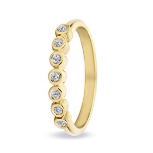 Miss Spring 14 karaats Gouden Ring “Pien met Diamant”